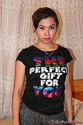 Nikki Dantis Cute Pixy Vivid Red Lips